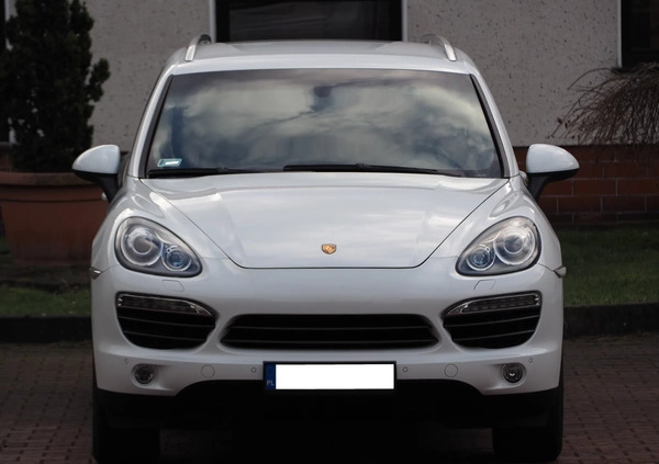 Porsche Cayenne cena 119000 przebieg: 205000, rok produkcji 2014 z Poręba małe 562